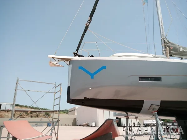 Dufour 430 - Yacht Charter Sailica