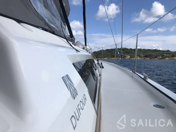 Dufour 430 - Yacht Charter Sailica