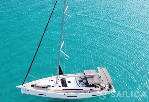 Dufour 530 - Yacht Charter Sailica