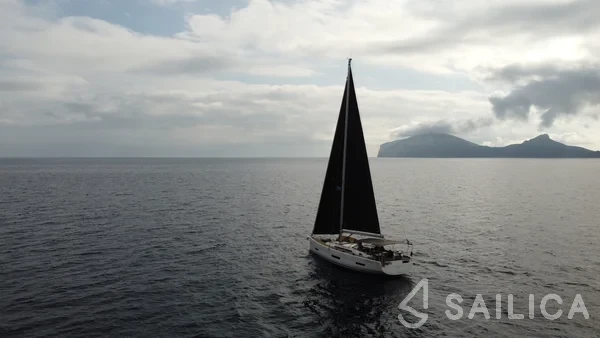 Dufour 530 - Yacht Charter Sailica