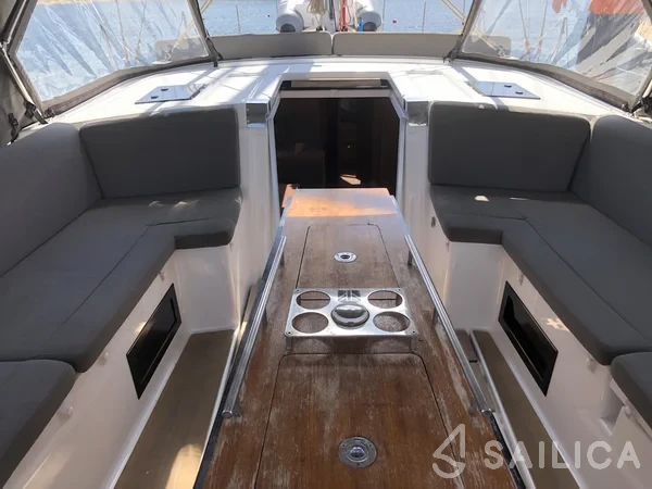 Dufour 530 - Yacht Charter Sailica