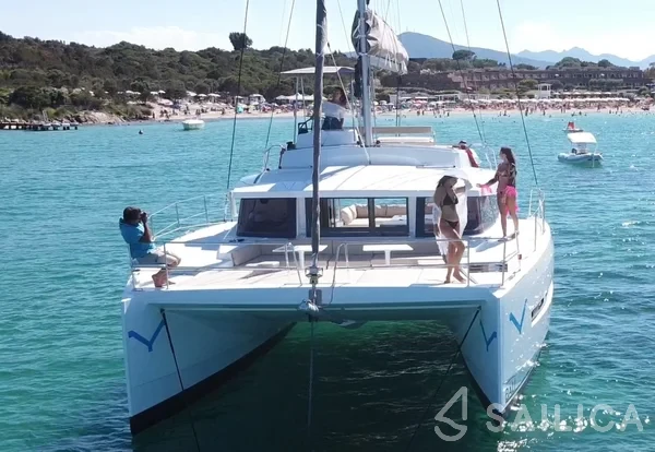 Bali 4.3 - Yacht Charter Sailica