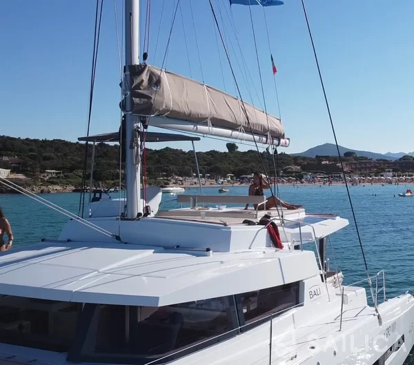 Bali 4.3 - Yacht Charter Sailica