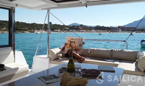 Bali 4.3 - Yacht Charter Sailica