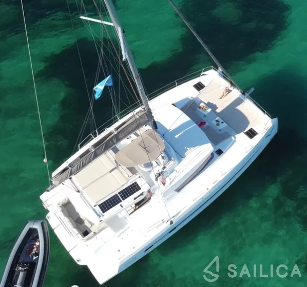 Bali 4.3 - Yacht Charter Sailica