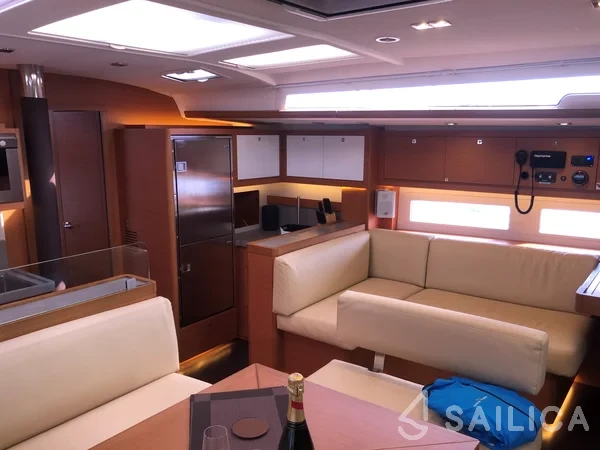 Dufour 530 - Yacht Charter Sailica