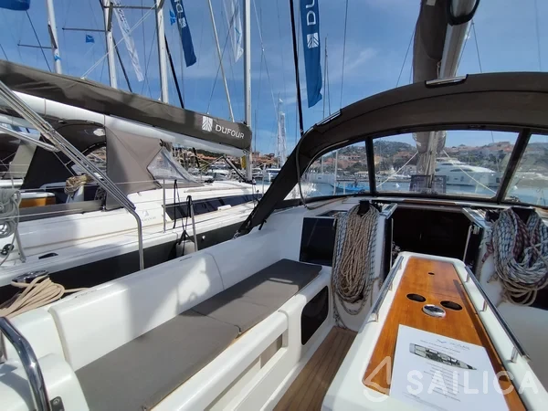 Dufour 412 GL - Yacht Charter Sailica