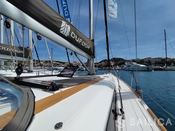 Dufour 412 GL - Yacht Charter Sailica