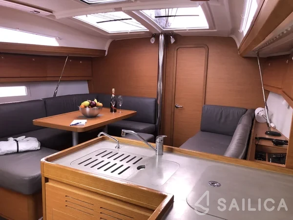 Dufour 412 GL - Yacht Charter Sailica