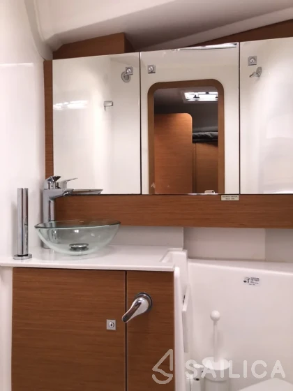 Dufour 412 GL - Yacht Charter Sailica
