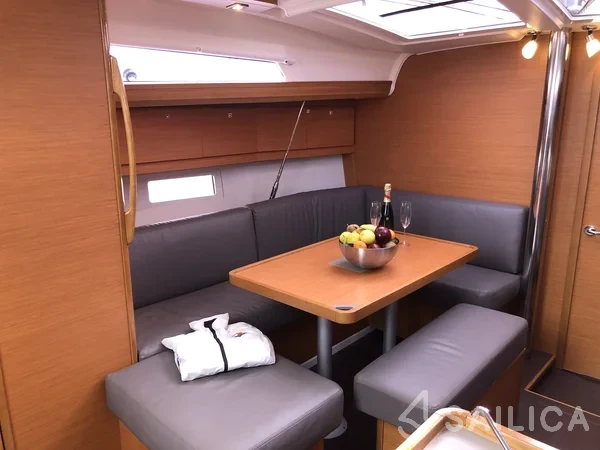Dufour 412 GL - Yacht Charter Sailica