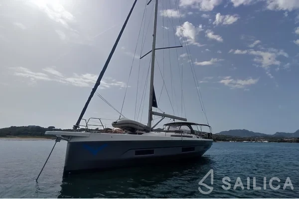 Dufour 470 - Yacht Charter Sailica