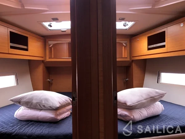 Dufour 470 - Yacht Charter Sailica