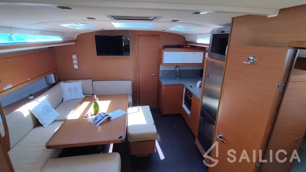 Dufour 470 - Yacht Charter Sailica