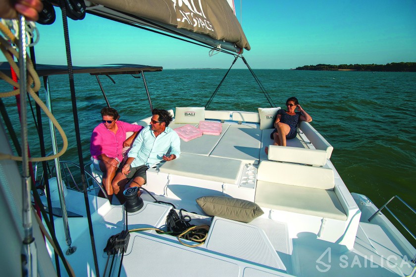 Bali Catspace - Yacht Charter Sailica
