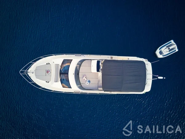 Absolute 50 Fly - Yacht Charter Sailica