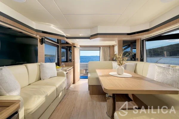 Absolute 50 Fly - Yacht Charter Sailica