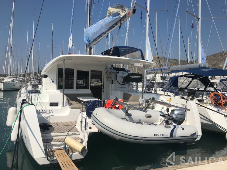 Lagoon 40 - Yacht Charter Sailica