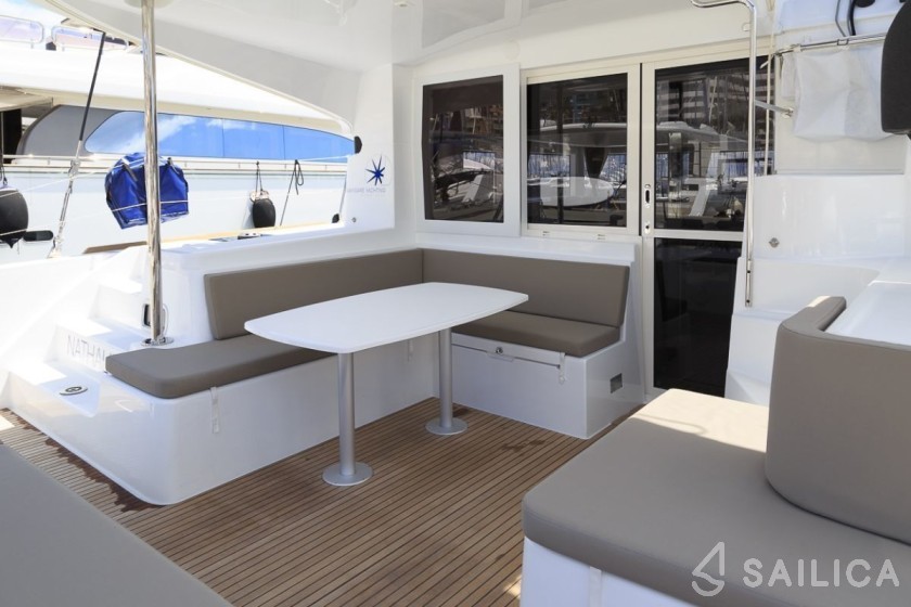 Lagoon 40 - Yacht Charter Sailica