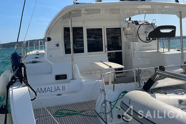Lagoon 40 - Yacht Charter Sailica