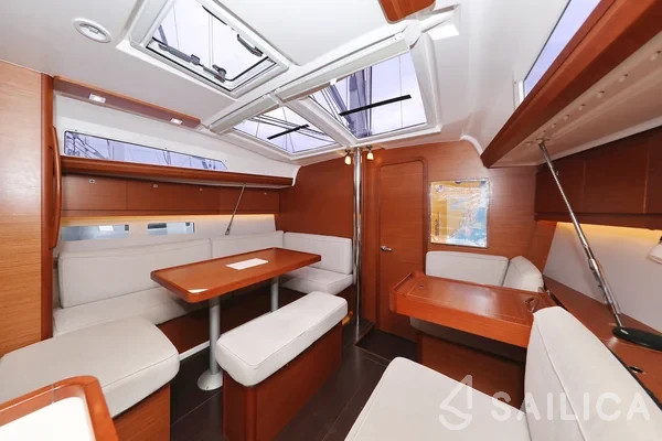 Dufour 412 GL - Yacht Charter Sailica