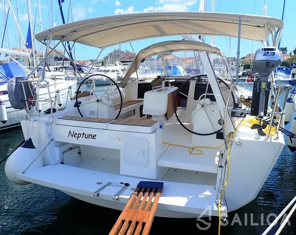 Dufour 412 GL - Yacht Charter Sailica