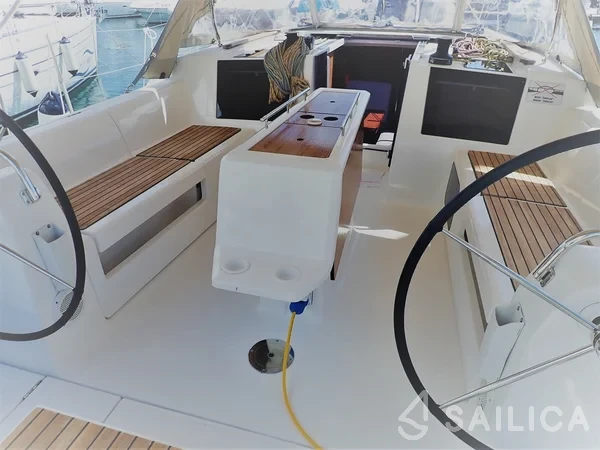 Dufour 412 GL - Yacht Charter Sailica