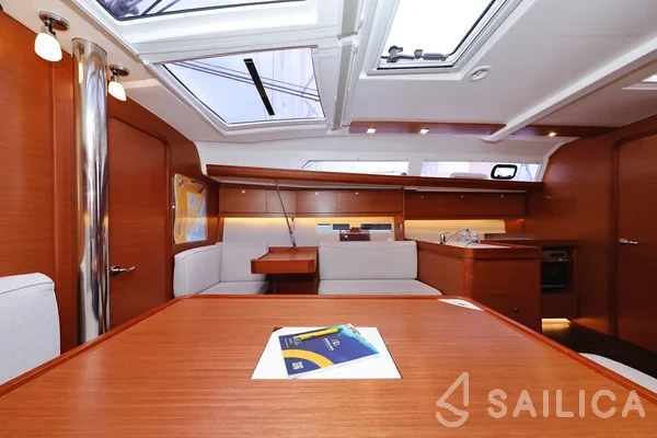 Dufour 412 GL - Yacht Charter Sailica