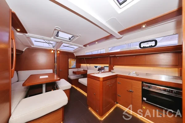 Dufour 412 GL - Yacht Charter Sailica