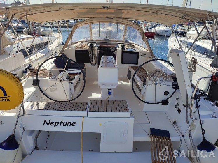 Dufour 412 GL - Yacht Charter Sailica