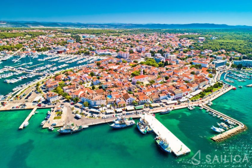 Dufour 412 GL - Yacht Charter Sailica