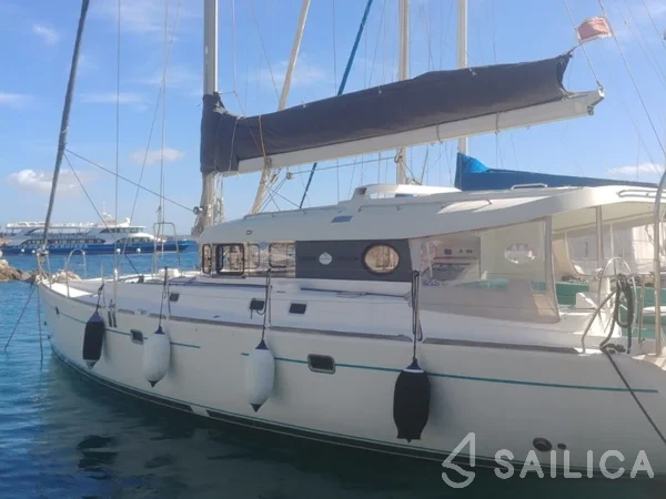 Atoll 6 - Yacht Charter Sailica