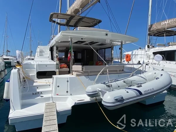 Bali 4.6 - Yacht Charter Sailica