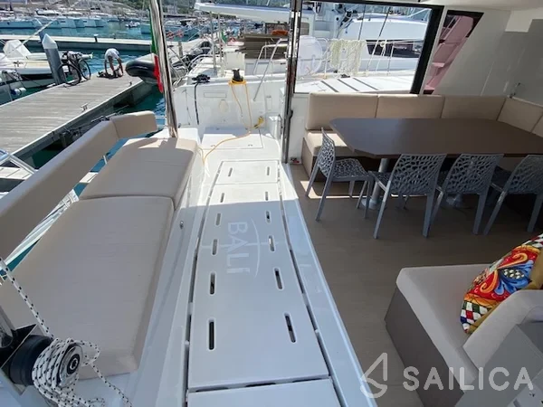Bali 4.6 - Yacht Charter Sailica