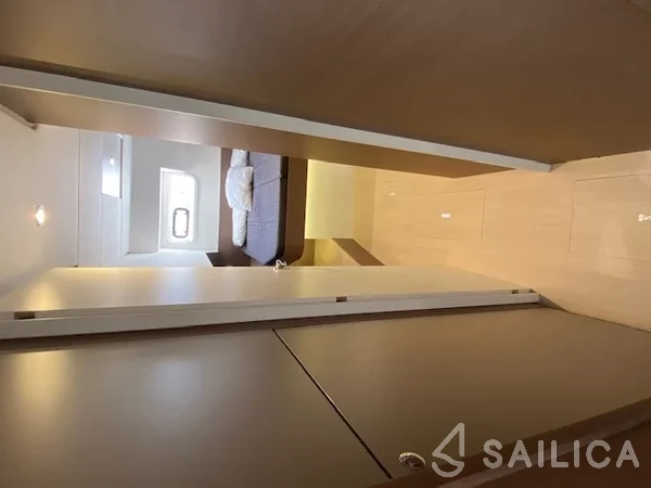Bali 4.6 - Yacht Charter Sailica
