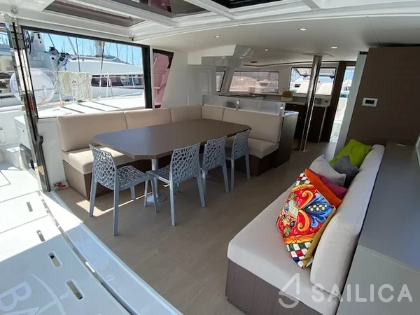 Bali 4.6 - Yacht Charter Sailica