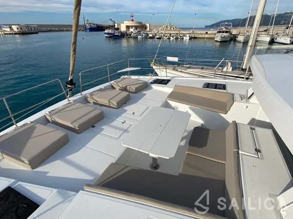 Bali 4.6 - Yacht Charter Sailica
