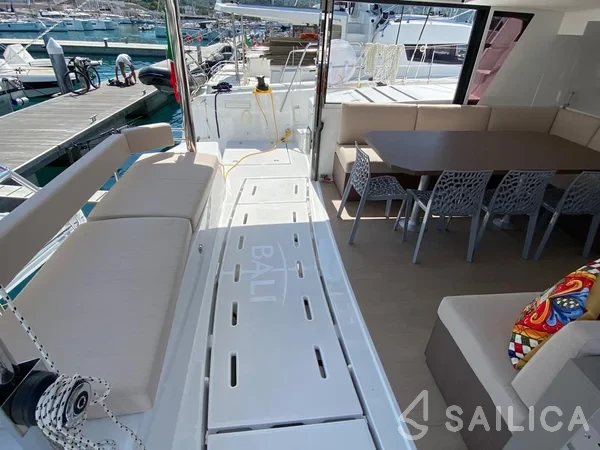 Bali 4.6 - Yacht Charter Sailica