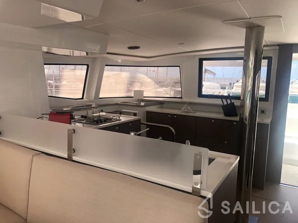 Bali 4.6 - Yacht Charter Sailica