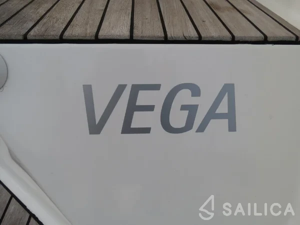 Bavaria 40 Cruiser - Yacht Charter Sailica