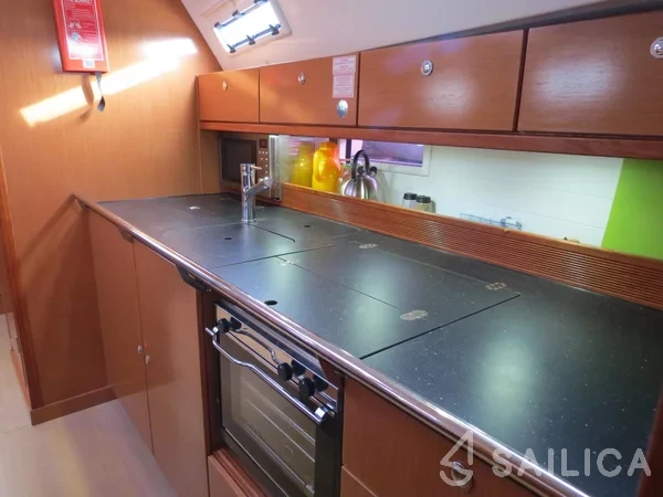 Bavaria 40 Cruiser - Yacht Charter Sailica