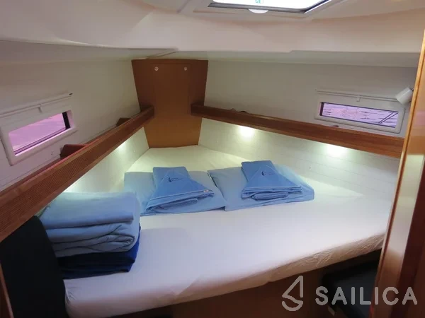 Bavaria 40 Cruiser - Yacht Charter Sailica