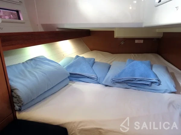 Bavaria 40 Cruiser - Yacht Charter Sailica