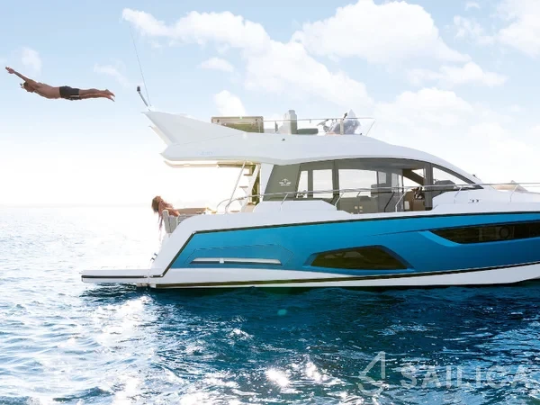 Sealine F430 - Yacht Charter Sailica