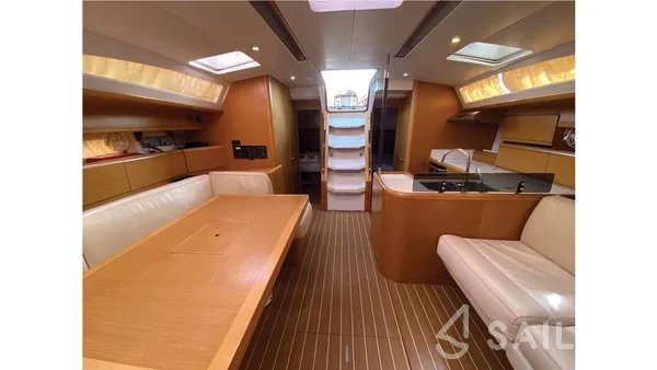 Jeanneau 53 - Yacht Charter Sailica