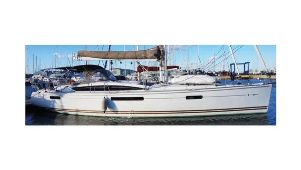 Jeanneau 53 - Yacht Charter Sailica
