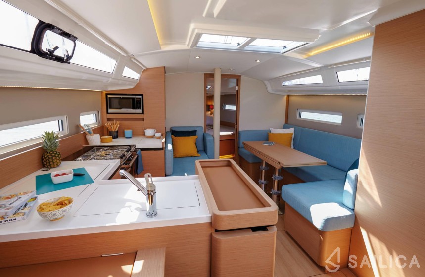 Sun Odyssey 410 - Yacht Charter Sailica