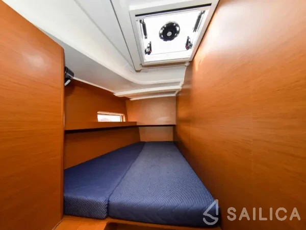 Sun Loft 47 - Yacht Charter Sailica