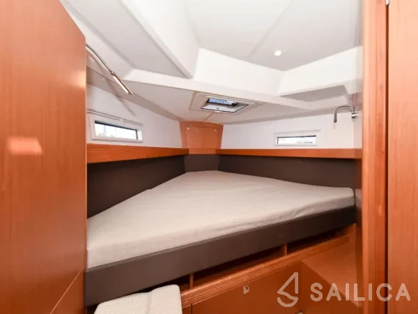 Bavaria 41 Cruiser - Yacht Charter Sailica