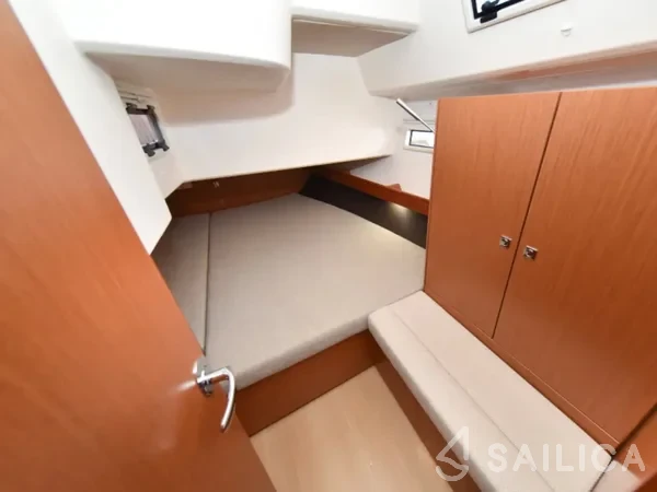 Bavaria 41 Cruiser - Yacht Charter Sailica